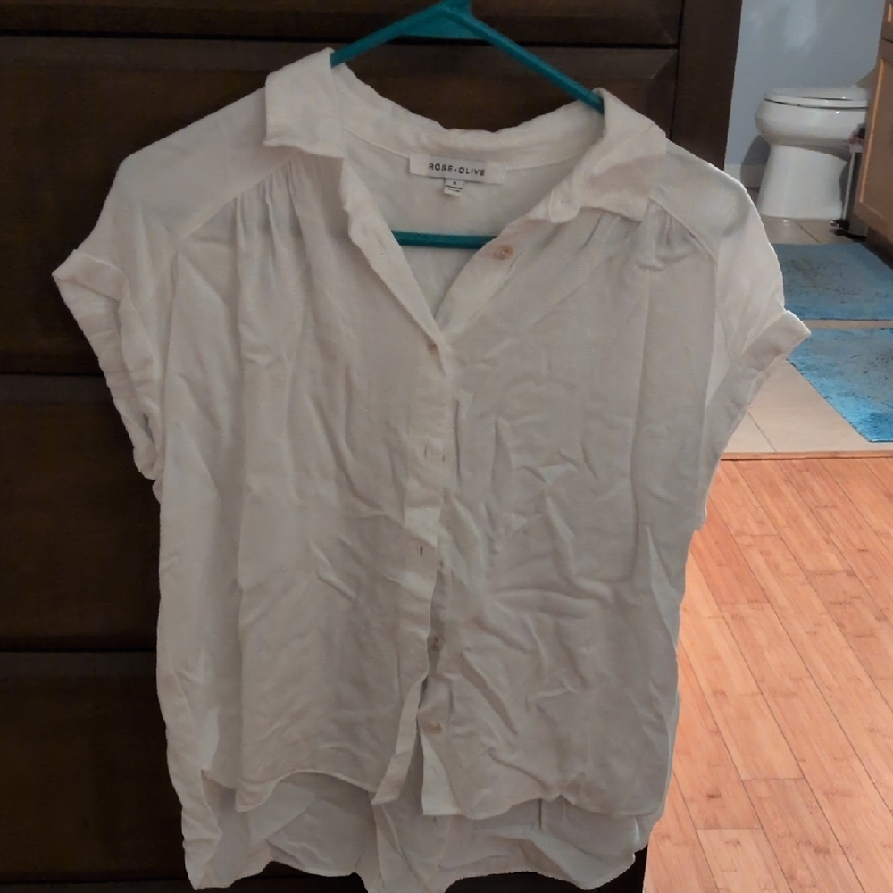 Women's White Button-Up Top, Small, Longer In Back. 18" Chest
